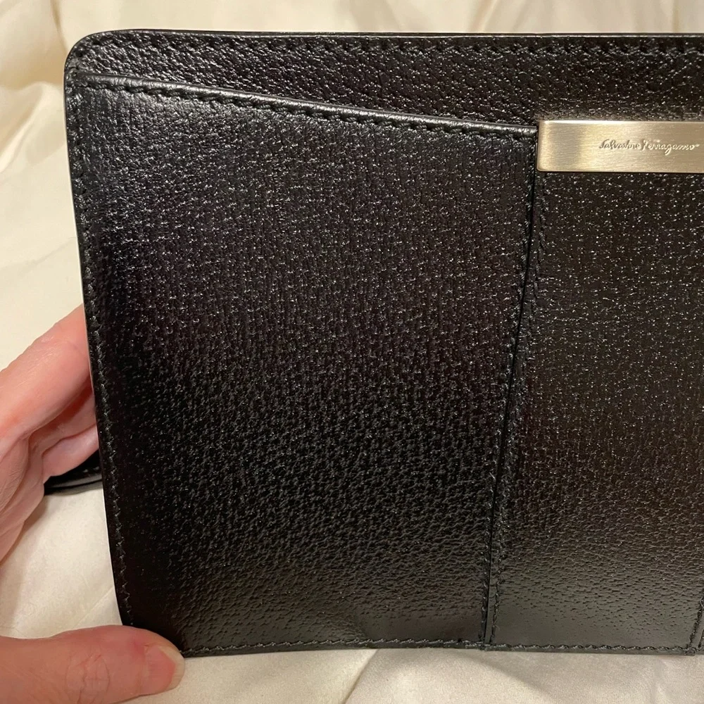 Ferragamo Authentic Vintage BLACK Wristlet with Gold Detail - Picture 7 of 8